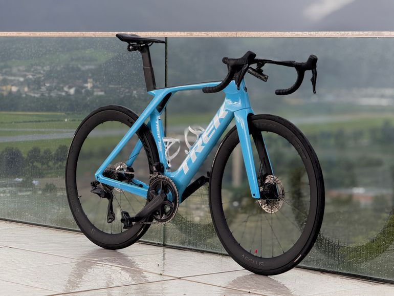 Used Trek Madone SLR 7 Gen 7 2024 2024 Road & Gravel, Blue — image 4 of 6