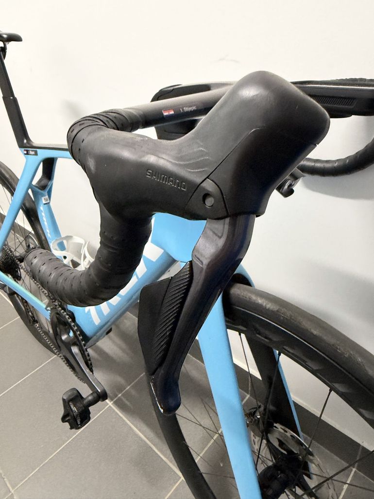 Used Trek Madone SLR 7 Gen 7 2024 2024 Road & Gravel, Blue — image 13 of 25