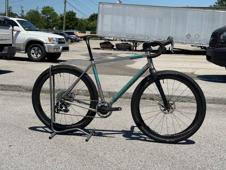 Used Litespeed Toscano FI SRAM RED AXS XPLR E1 13 Spd 2025 2025 Road & Gravel, Green — image 1 of 15