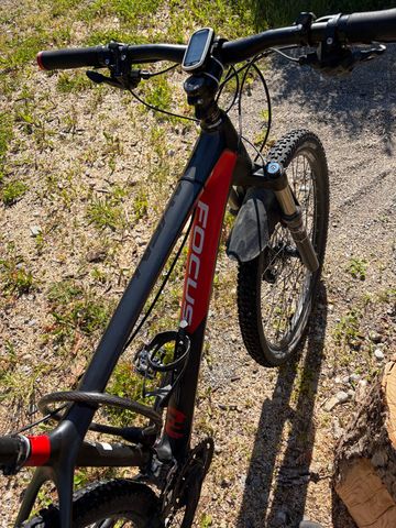 Używany Focus RAVEN 8.7 2020 2020 Mountainbike — zdjęcie 2 z 10