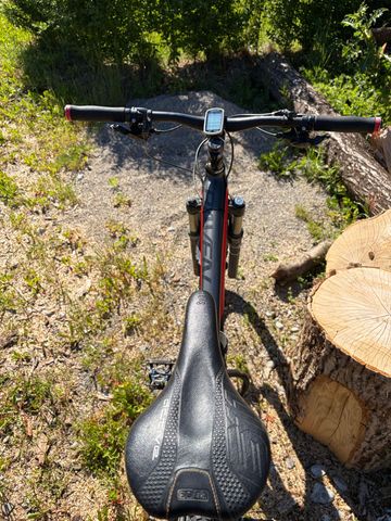 Używany Focus RAVEN 8.7 2020 2020 Mountainbike — zdjęcie 8 z 10
