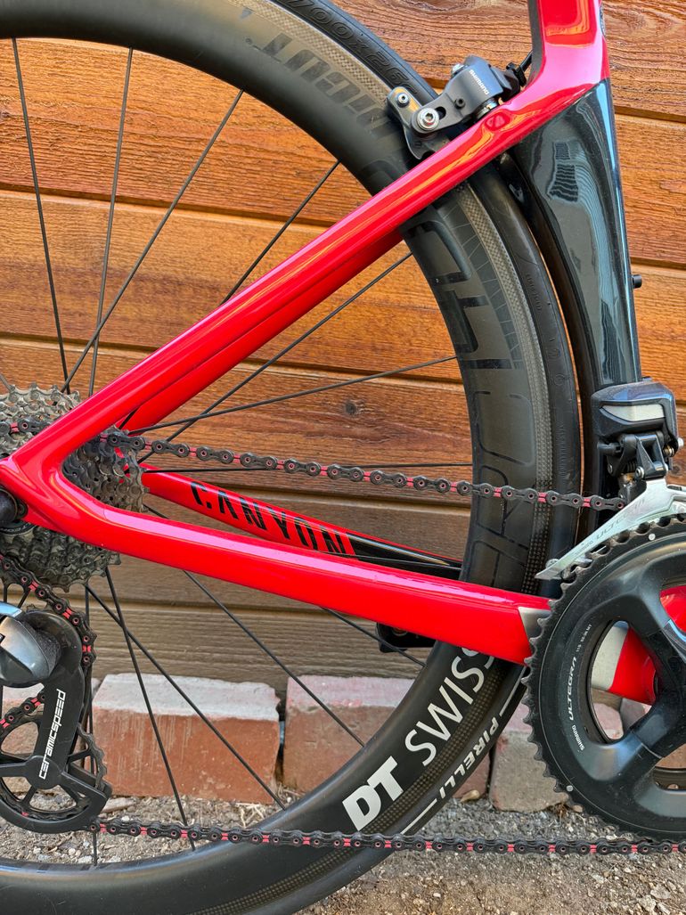 Used Canyon Aeroad CF SLX 8.0 2018 2018 Road & Gravel, Red — image 4 of 7