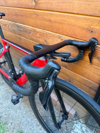 Used Canyon Aeroad CF SLX 8.0 2018 2018 Road & Gravel, Red — image 6 of 7
