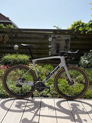 Used Sensa Giulia Shimano Ultegra Di2 2022 Road & Gravel