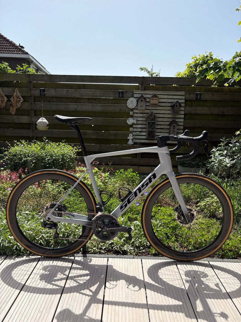 Used Sensa Giulia Shimano Ultegra Di2 2022 Road & Gravel, Light Gray — image 1 of 14