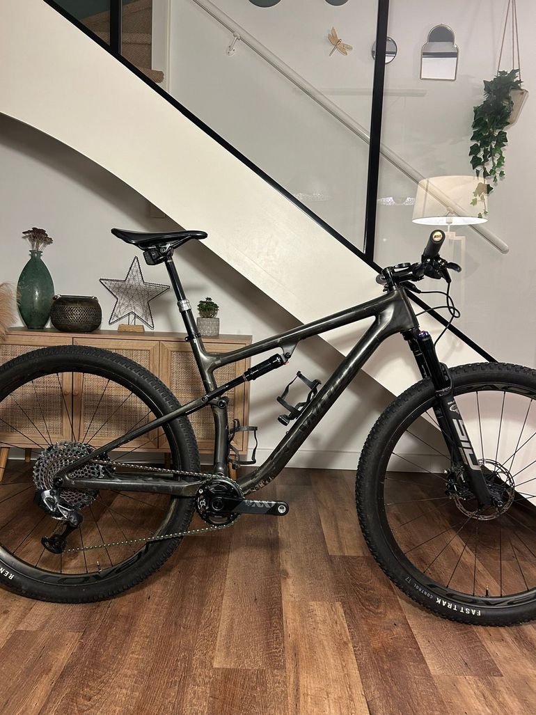 Used Specialized S-Works Epic 2021 2021 Mountainbike — image 1 of 10