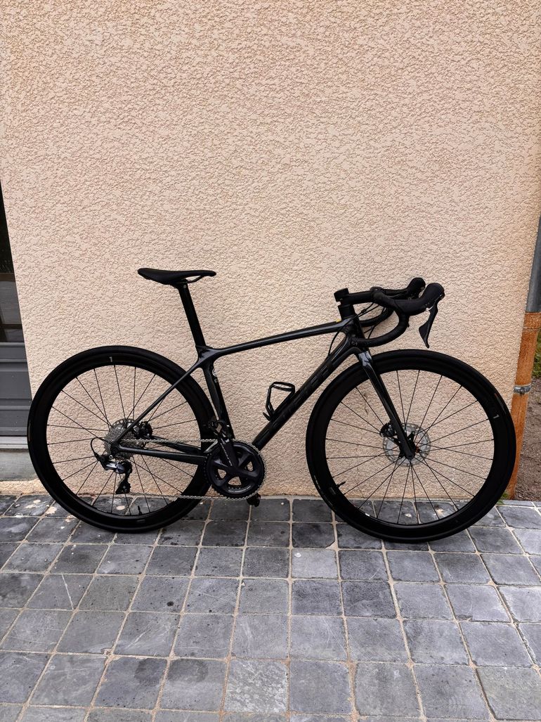Used Giant TCR Advanced Pro Disc 1 2022 2022 Road & Gravel, Black — image 1 of 4