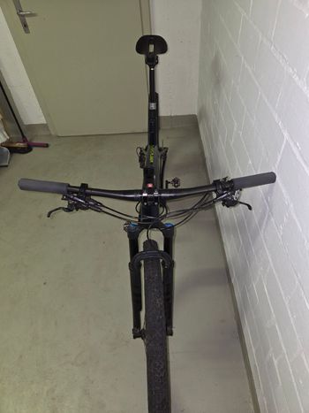 Used Trek Supercaliber 9.8 XT 2022 2022 Mountainbike — image 5 of 11