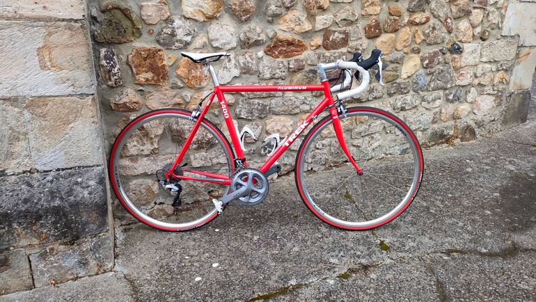 Used Trek Aluminum 1400 E9 Easton 7000 Series Alloy 1992 Road & Gravel, Red — image 1 of 6