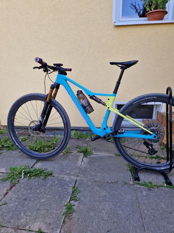 Used Orbea OIZ M-TEAM AXS 2025 2025 Mountainbike — image 2 of 4
