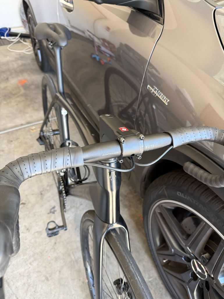 Used Trek Domane SL 6 Gen 4 2024 2024 Road & Gravel, Black — image 9 of 10