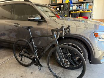 Used Trek Domane SL 6 Gen 4 2024 2024 Road & Gravel, Black — image 4 of 10