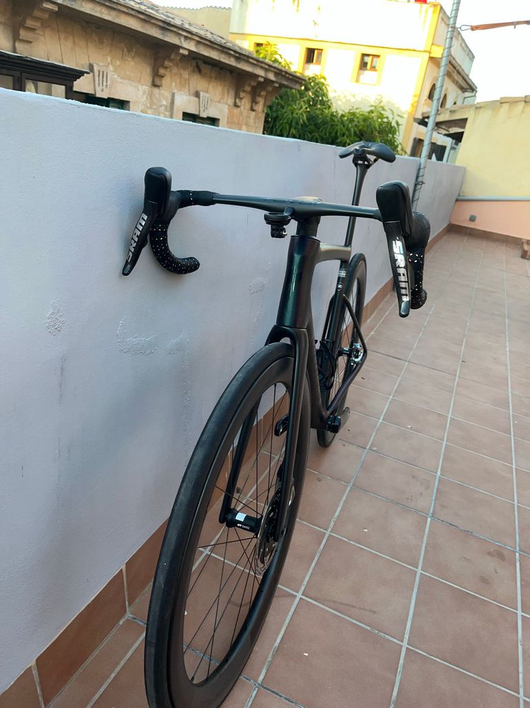 Used Specialized S-Works Tarmac SL8 - SRAM Red eTap AXS 2024 2024 Road & Gravel, Blau — image 9 of 11