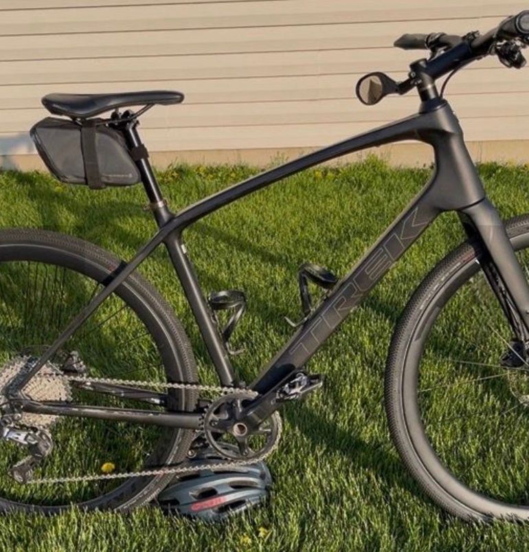 Used Trek FX Sport 6 2023 2023 Urban, Black — image 1 of 6