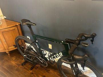 Used Factor Ostro SRAM Red eTap AXS 2023 Road & Gravel, Green — image 4 of 5