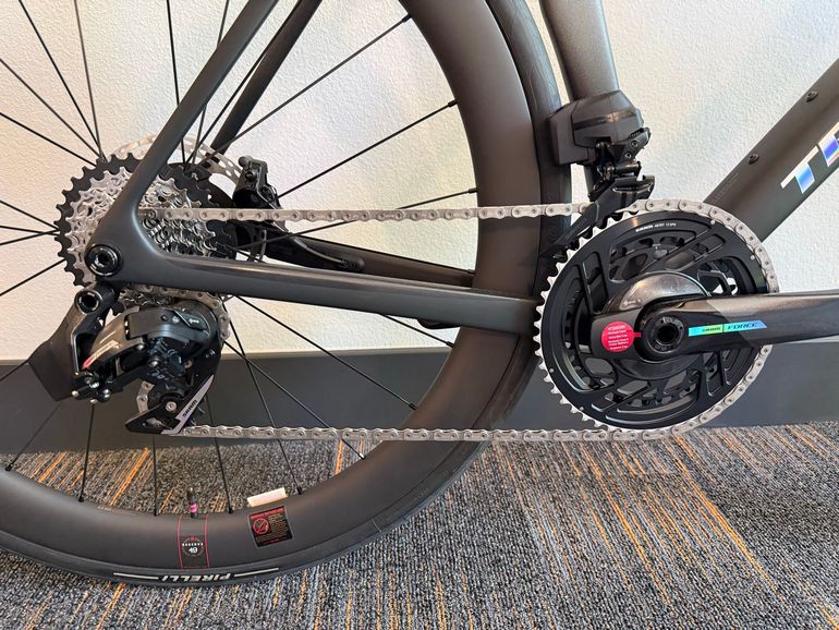 Used Trek Madone SLR 7 AXS Gen 8 2026 2026 Road & Gravel, Black — image 3 of 8