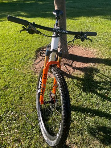 Used Canyon Lux World Cup Shimano XTR 2023 Mountainbike, White — image 8 of 10