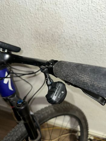 Used Specialized Epic 8 Comp 2024 2024 Mountainbike, Purple — image 9 of 13