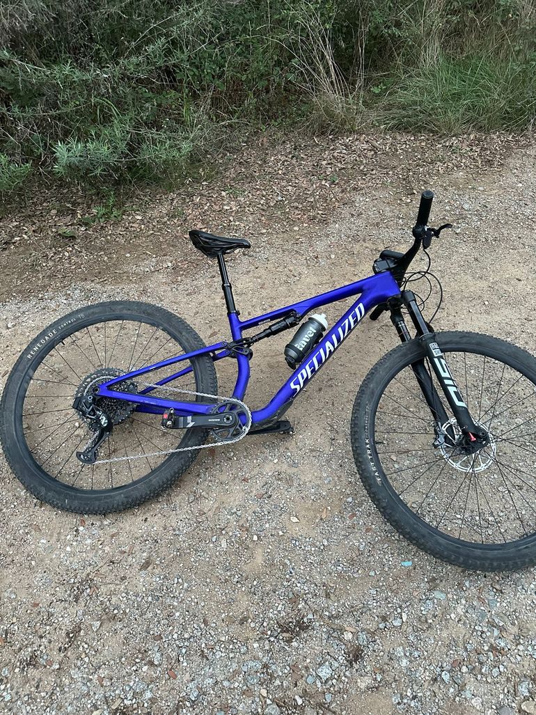 Used Specialized Epic 8 Comp 2024 2024 Mountainbike, Purple — image 1 of 13
