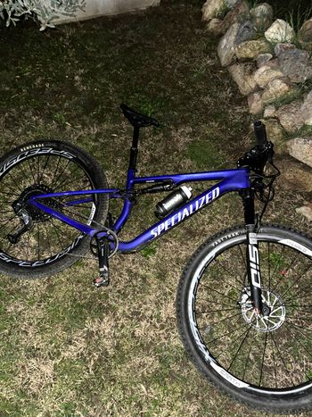 Used Specialized Epic 8 Comp 2024 2024 Mountainbike, Purple — image 10 of 13