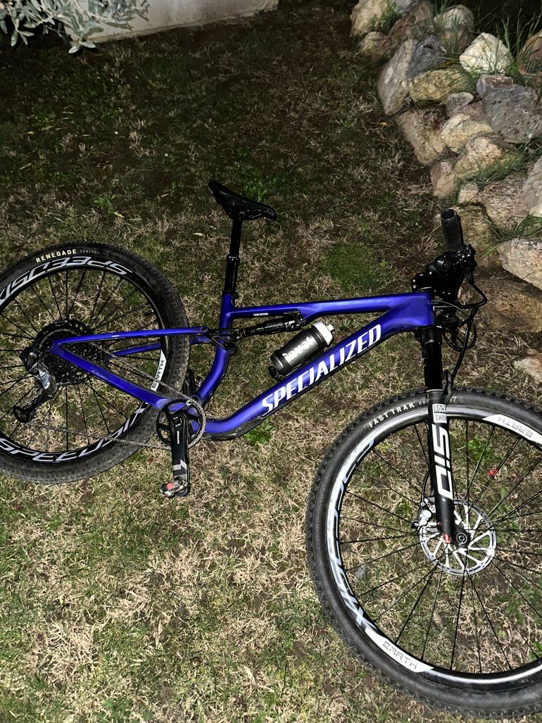 Used Specialized Epic 8 Comp 2024 2024 Mountainbike, Purple — image 10 of 13