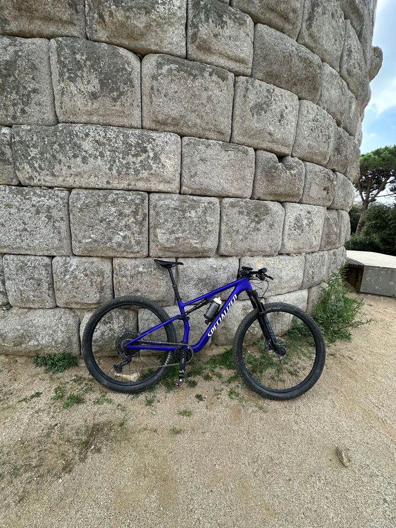Used Specialized Epic 8 Comp 2024 2024 Mountainbike, Purple — image 5 of 13