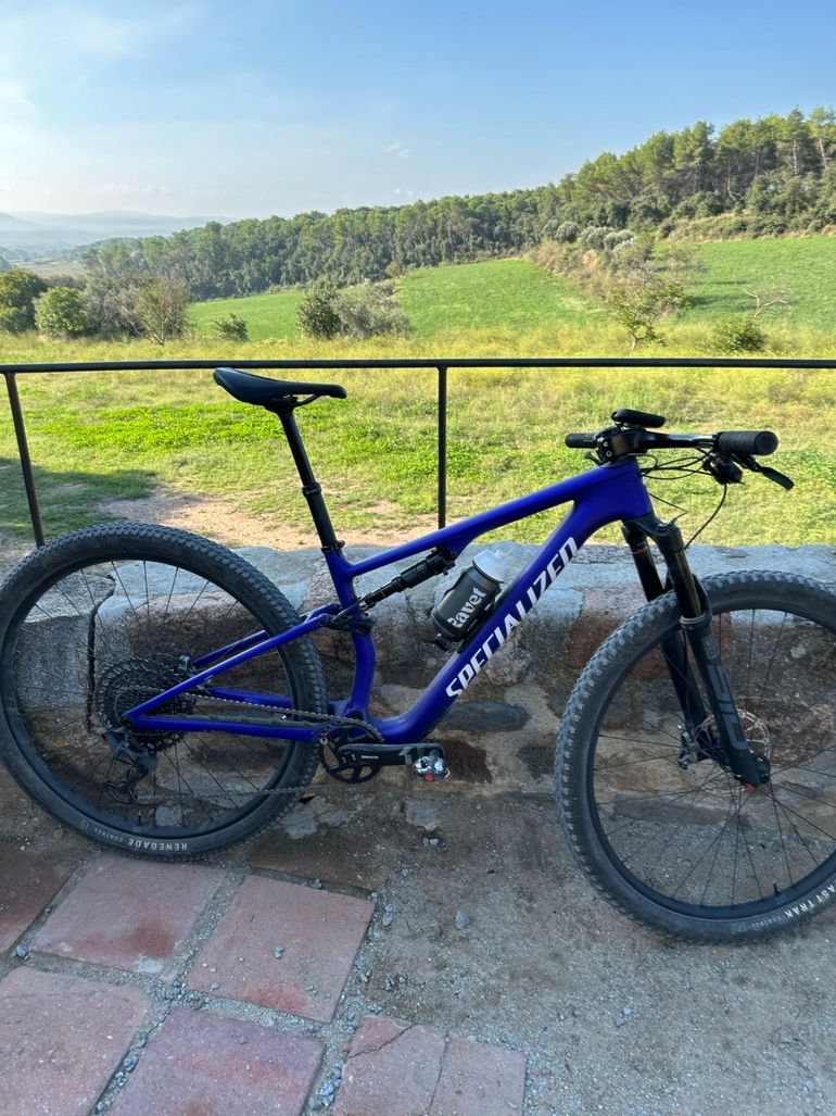 Used Specialized Epic 8 Comp 2024 2024 Mountainbike, Purple — image 7 of 13
