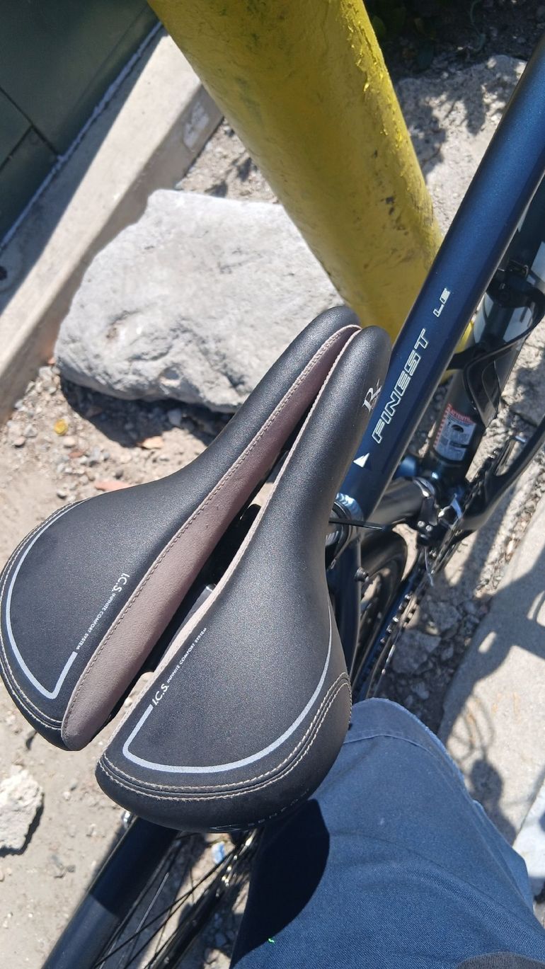 Used Fuji Finest 1.5 2017 2017 Road & Gravel, Light Gray — image 6 of 7