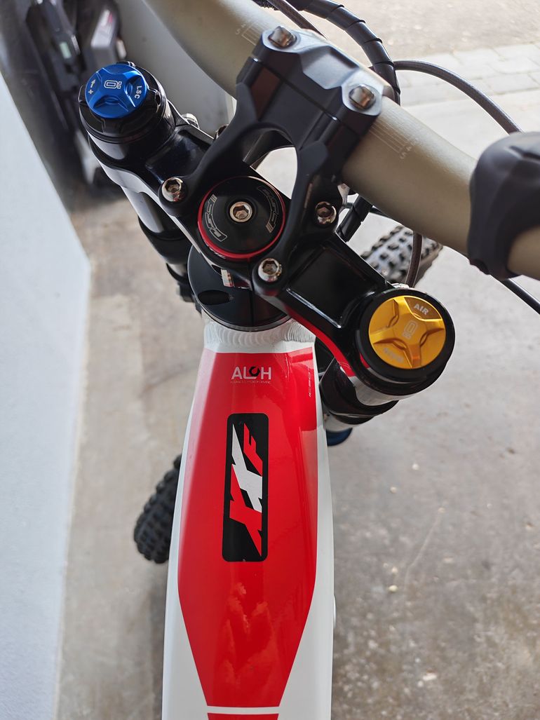 Used Fantic XXF 2.0 Factory 2022 2022 Mountainbike, Weiß, 29 — image 6 of 10