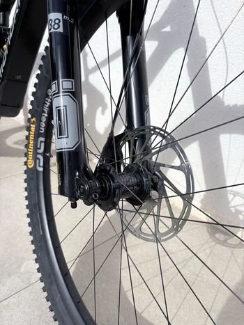 Used Mondraker DUNE XR 2025 2025 Mountainbike, Black, 29, 27.5 — image 3 of 10