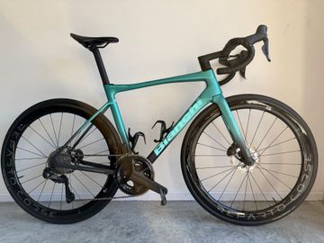 Bianchi Specialissima PRO Ultegra Di2 2025 2025 Road & Gravel d'occasion