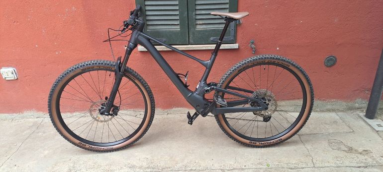 Used Scott Spark 960 2024 2024 Mountainbike, Black, 29 — image 2 of 6