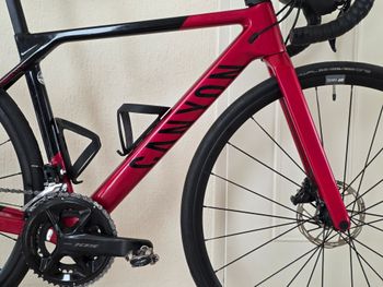 Used Canyon Ultimate CF SL 7 2024 2024 Road & Gravel, Red — image 3 of 15