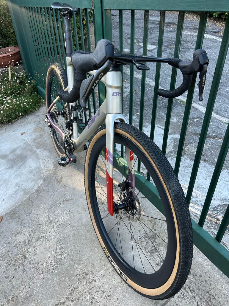Used BH Bikes GRAVELX Shimano GRX 2025 Road & Gravel, Light Gray — image 2 of 6