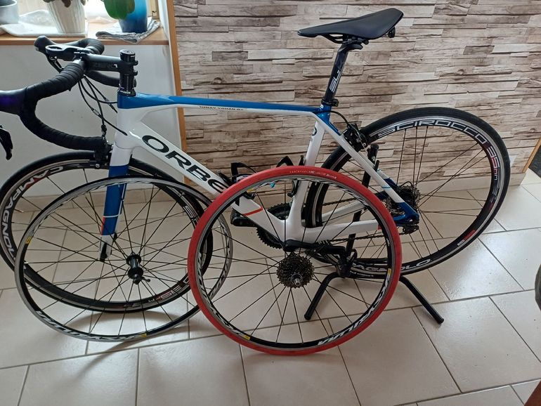 Used Orbea Orca Shimano 105 2015 Road & Gravel, Bianco — image 10 of 11