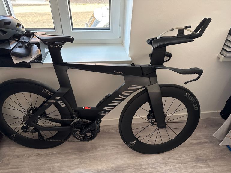 Used Canyon Speedmax CFR Di2 2026 2026 Road & Gravel — image 1 of 3