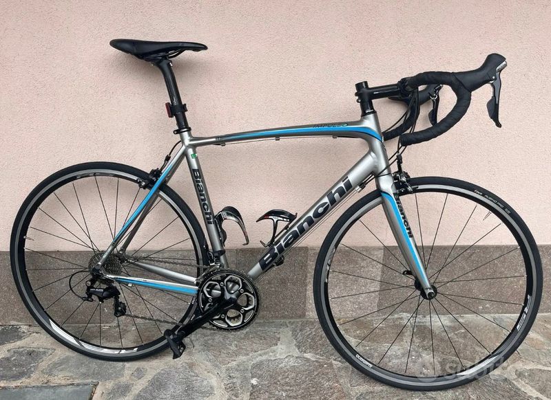 Used Bianchi Intenso Shimano 105 2016 Road & Gravel