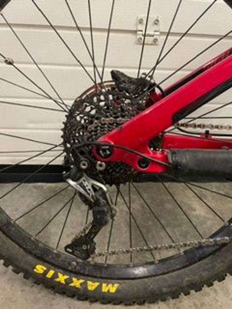 Used Norco Sight VLT 2 2019 2019 Mountainbike, Red, 27.5 — image 4 of 10