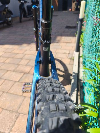 Used Trek Fuel EX 9.8 XT Gen 6 2023 2023 Mountainbike — image 9 of 10