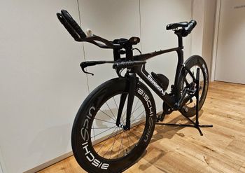 Used TT-Aero Bike by bischi TT-Aero Bike by bischi Custom Shimano Ultegra Di2 2024 Road & Gravel, Black — image 3 of 4