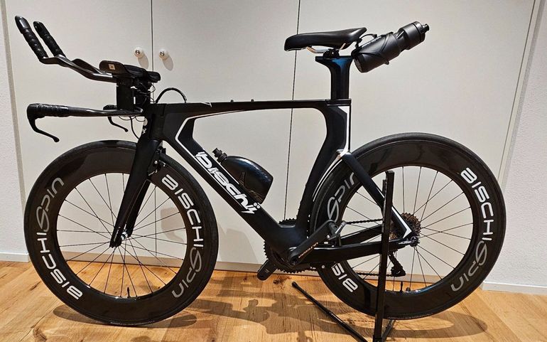 Used TT-Aero Bike by bischi TT-Aero Bike by bischi Custom Shimano Ultegra Di2 2024 Road & Gravel, Black — image 1 of 4