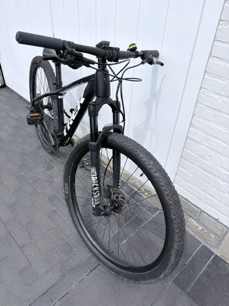 Used Trek X-Caliber 8 2020 2020 Mountainbike, Schwarz, 27.5 — image 3 of 7