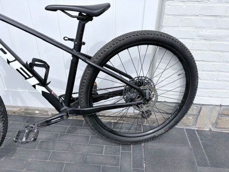 Used Trek X-Caliber 8 2020 2020 Mountainbike, Schwarz, 27.5 — image 5 of 7