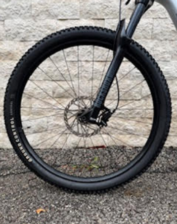 Used Specialized Chisel 2026 2026 Mountainbike, Light Gray, 29 — image 5 of 9