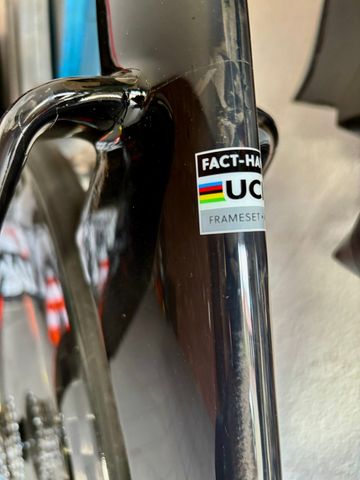 Tweedehands Factor Hanzo Chrome TT 2024 Road & Gravel — afbeelding 11 van 14