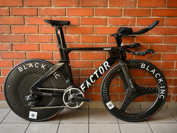 Factor Hanzo Chrome TT 2024 Road & Gravel d'occasion