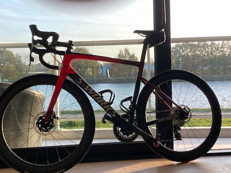 Used Specialized S-Works Tarmac - SRAM Red eTap AXS 2020 2020 Road & Gravel, Rot — image 1 of 3