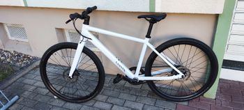 Used Canyon Commuter 5 2023 2023 Urban — image 4 of 9