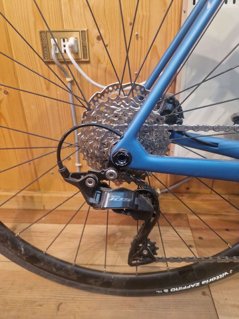 Käytetty Orbea ORCA M30 2025 2025 Road & Gravel — kuva 3 / 6