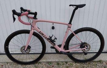 Used Specialized Specialized Roubaix Expert 2021 Road & Gravel — image 2 of 4